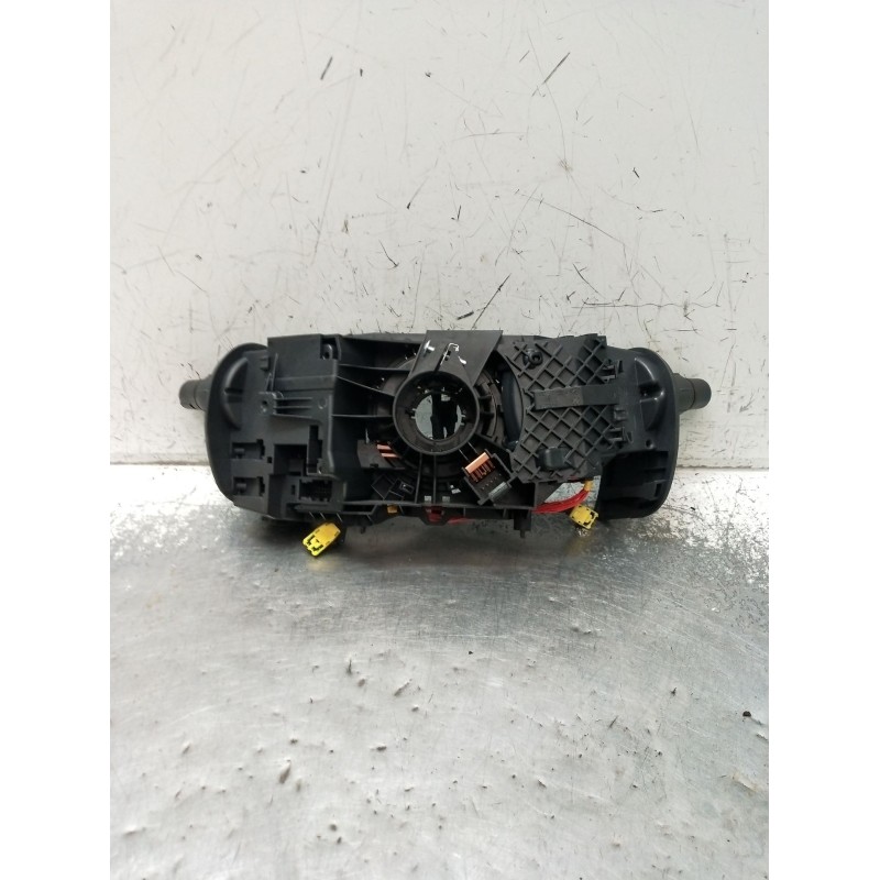 Recambio de mando luces para renault clio iii (br0/1, cr0/1) 1.2 16v (br02, br0j, br11, cr02, cr0j, cr11) referencia OEM IAM 255
