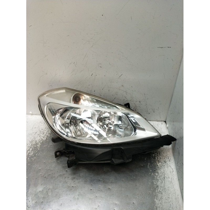 Recambio de faro derecho para renault clio iii (br0/1, cr0/1) 1.2 16v (br02, br0j, br11, cr02, cr0j, cr11) referencia OEM IAM 89