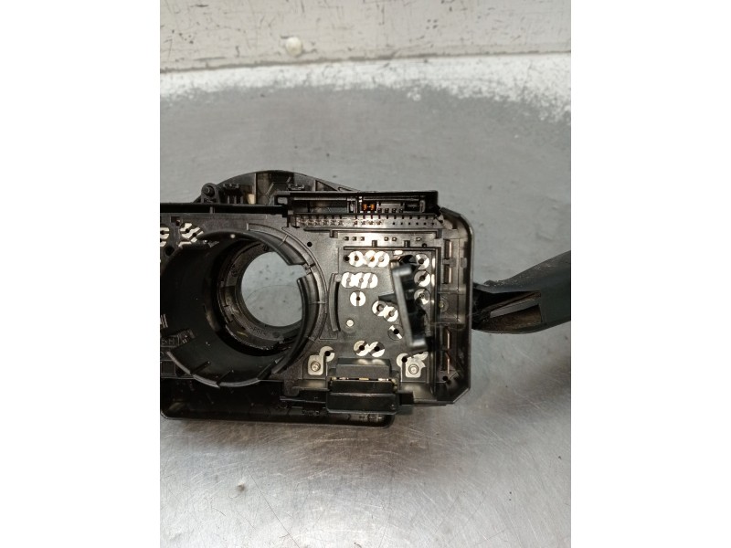 Recambio de mando luces para seat ibiza iii (6l1) 1.4 16v referencia OEM IAM 6Q0953503AD MANDO LIMPIA 2002