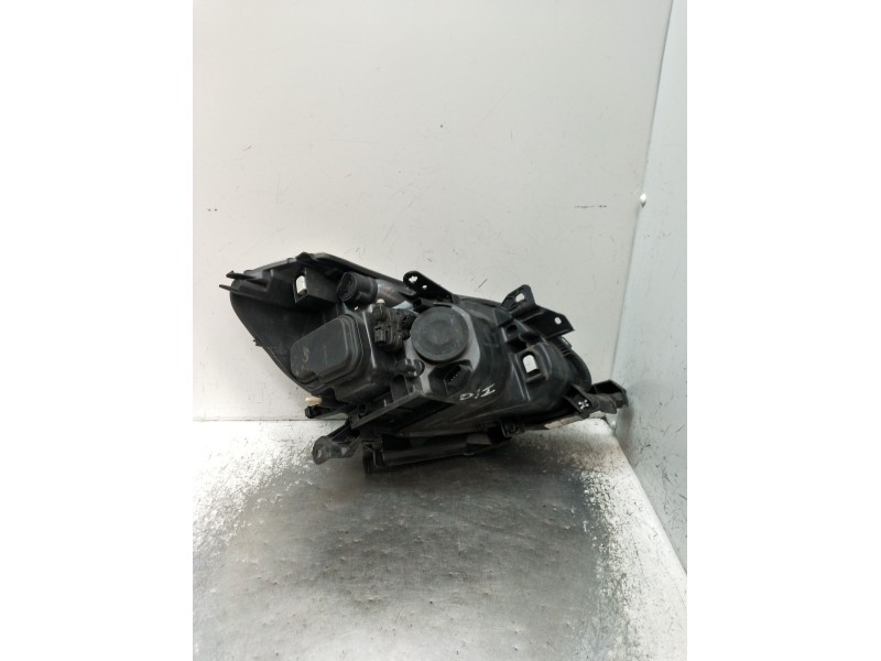 Recambio de faro izquierdo para renault clio iii (br0/1, cr0/1) 1.2 16v (br02, br0j, br11, cr02, cr0j, cr11) referencia OEM IAM 