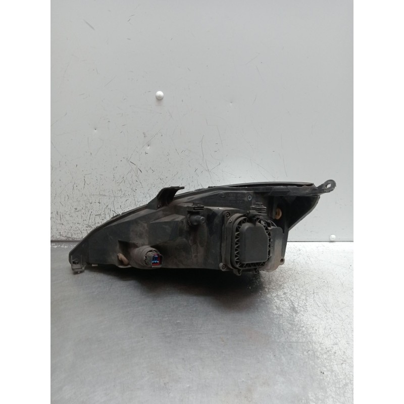 Recambio de faro derecho para ford focus i sedán (dfw) 1.8 turbo di / tddi referencia OEM IAM   