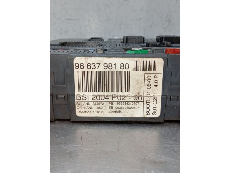 Recambio de caja reles / fusibles para peugeot 308 i (4a_, 4c_) 1.6 16v referencia OEM IAM 9663798180 BSI2004 P0200 2007