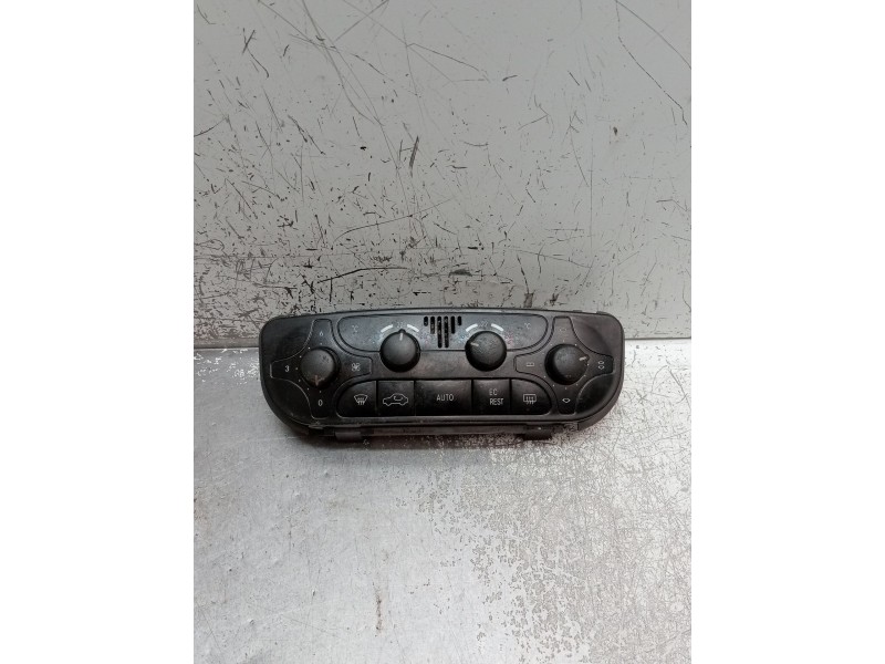 Recambio de mando calefaccion / aire acondicionado para mercedes-benz clase c (w203) c 270 cdi (203.016) referencia OEM IAM 2038