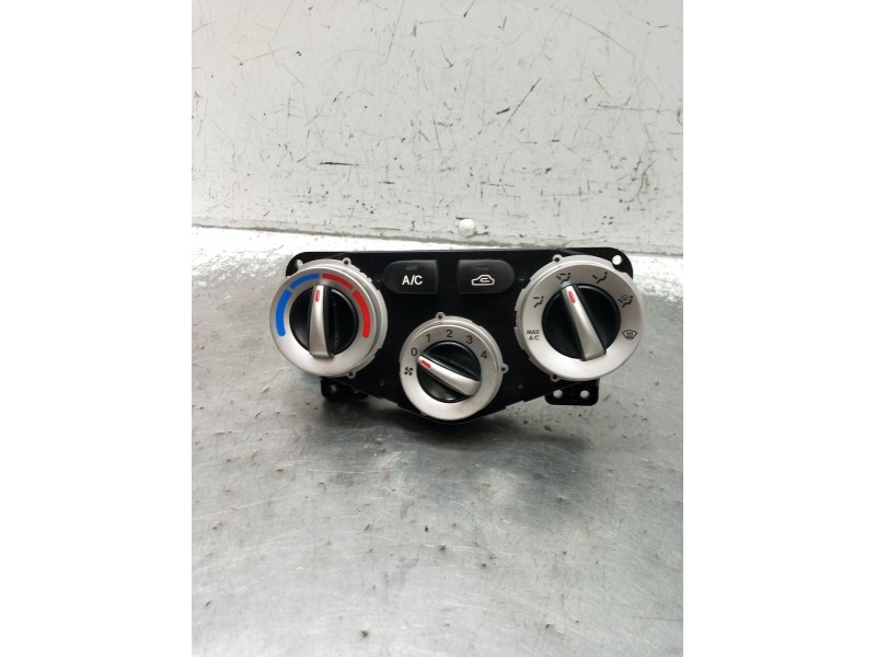 Recambio de mando calefaccion / aire acondicionado para hyundai accent iii (mc) 1.4 gl referencia OEM IAM 972501EXXX  2005