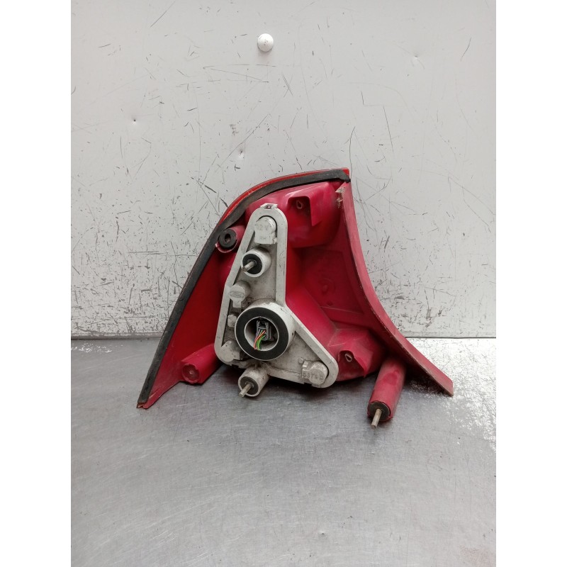 Recambio de piloto trasero derecho para ford focus i sedán (dfw) 1.8 turbo di / tddi referencia OEM IAM   