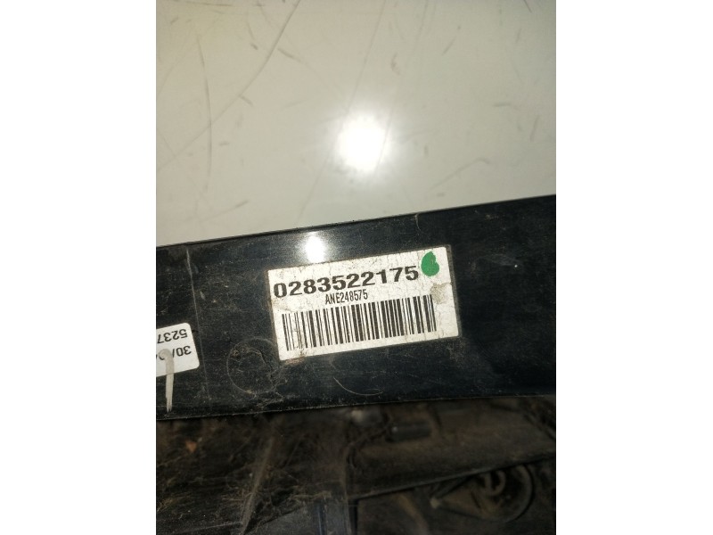 Recambio de piloto trasero izquierdo para peugeot partner furgoneta/monovolumen 1.6 hdi / bluehdi 75 referencia OEM IAM 02835221