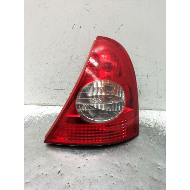 Recambio de piloto trasero derecho para renault clio ii (bb_, cb_) 1.5 dci (b/cb08) referencia OEM IAM   2001