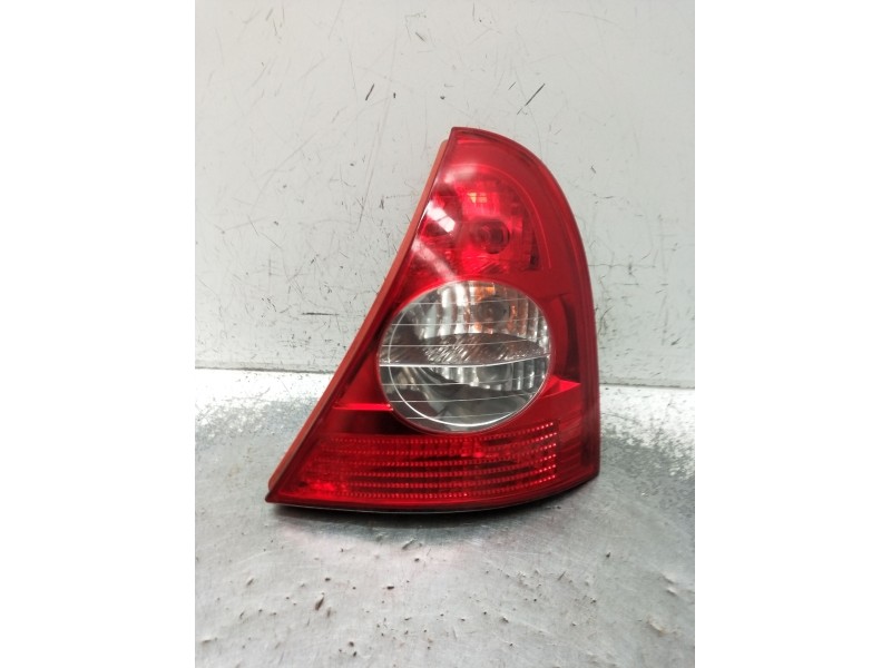Recambio de piloto trasero derecho para renault clio ii (bb_, cb_) 1.5 dci (b/cb08) referencia OEM IAM   2001