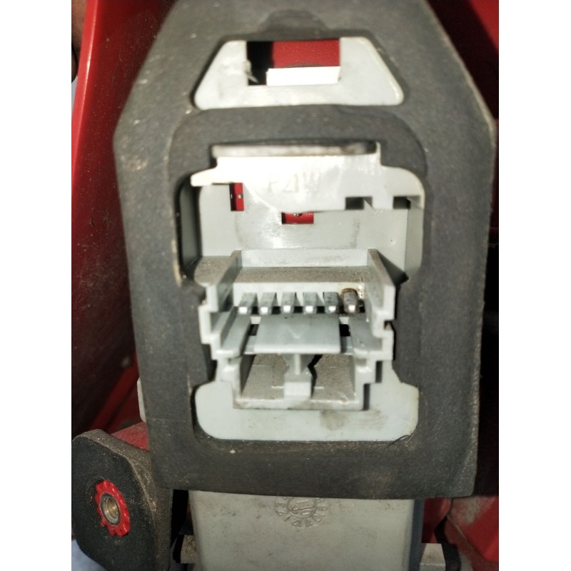 Recambio de piloto trasero izquierdo para renault clio ii (bb_, cb_) 1.5 dci (b/cb08) referencia OEM IAM   