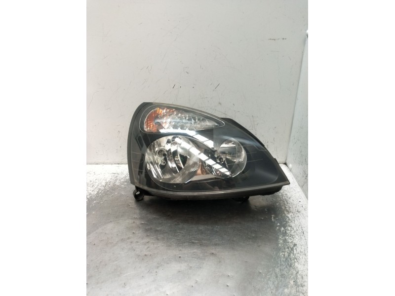 Recambio de faro derecho para renault clio ii (bb_, cb_) 1.5 dci (b/cb08) referencia OEM IAM   