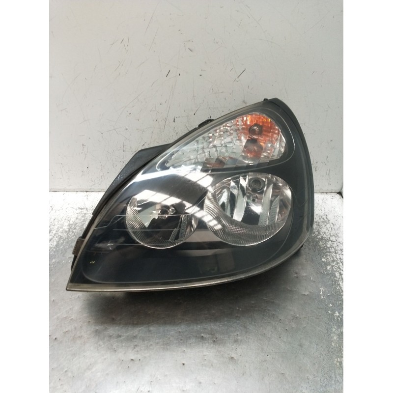 Recambio de faro izquierdo para renault clio ii (bb_, cb_) 1.5 dci (b/cb08) referencia OEM IAM   2001