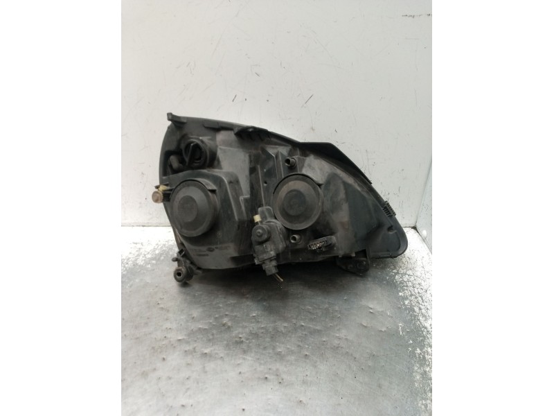Recambio de faro izquierdo para renault clio ii (bb_, cb_) 1.5 dci (b/cb08) referencia OEM IAM   2001