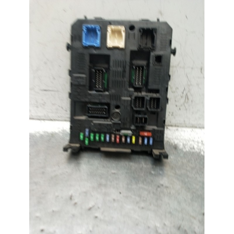 Recambio de caja reles / fusibles para peugeot partner furgoneta/monovolumen 1.6 hdi / bluehdi 75 referencia OEM IAM 98121894800