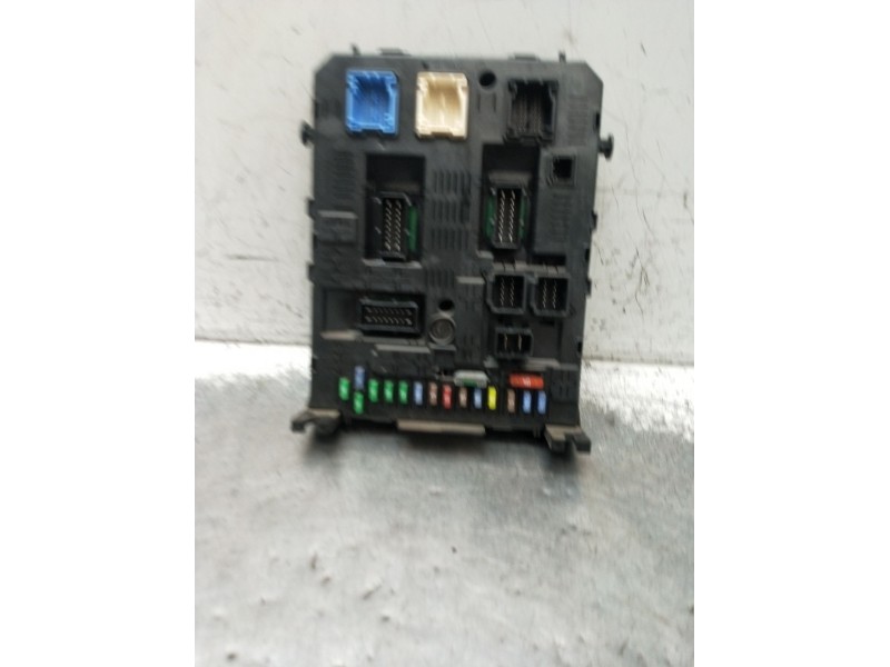 Recambio de caja reles / fusibles para peugeot partner furgoneta/monovolumen 1.6 hdi / bluehdi 75 referencia OEM IAM 98121894800