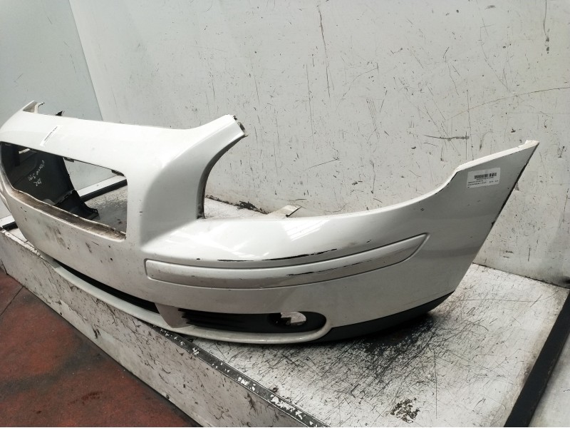 Recambio de paragolpes delantero para volvo s40 berlina 1.8 kinetic referencia OEM IAM   