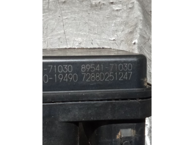 Recambio de abs para toyota hilux vii pick-up (_n1_, _n2_, _n3_) 2.5 d-4d 4wd (kun25_) referencia OEM IAM   