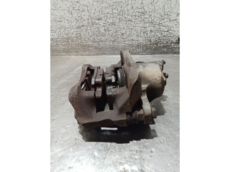 Recambio de pinza freno delantera izquierda para renault clio i (b/c57_, 5/357_) 1.9 d (b/c/s576, b/c/s57l) referencia OEM IAM  