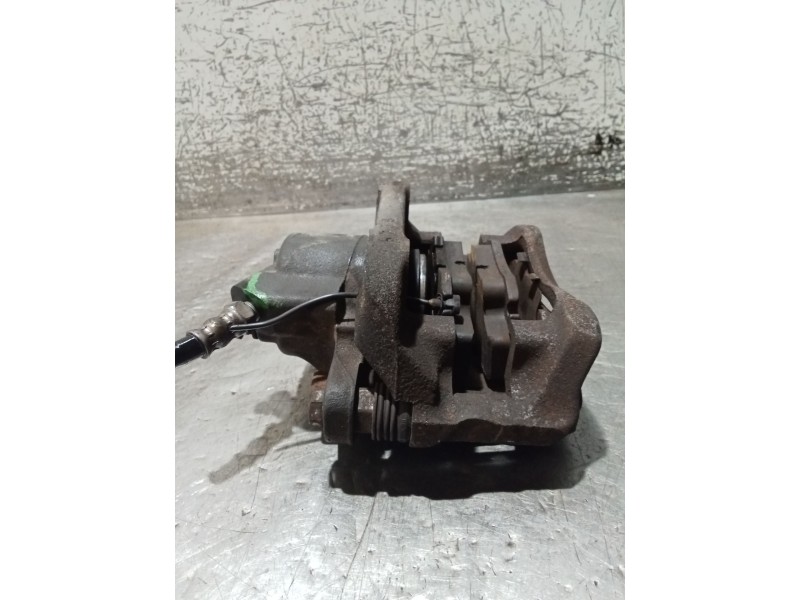 Recambio de pinza freno delantera izquierda para renault clio i (b/c57_, 5/357_) 1.9 d (b/c/s576, b/c/s57l) referencia OEM IAM  