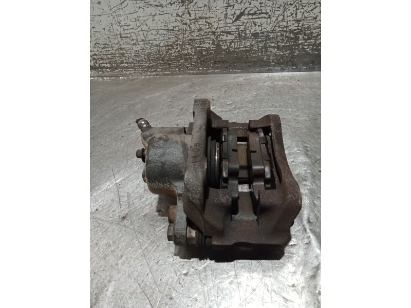 Recambio de pinza freno delantera derecha para renault clio i (b/c57_, 5/357_) 1.9 d (b/c/s576, b/c/s57l) referencia OEM IAM   