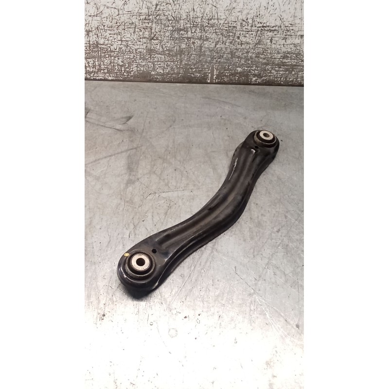 Recambio de brazo suspension superior trasero derecho para mercedes-benz clase m (w164) ml 350 4-matic (164.186) referencia OEM 