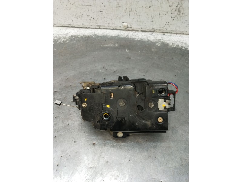 Recambio de motor cierre centralizado trasero izquierdo para seat leon (1m1) 1.9 tdi referencia OEM IAM  5P 1999
