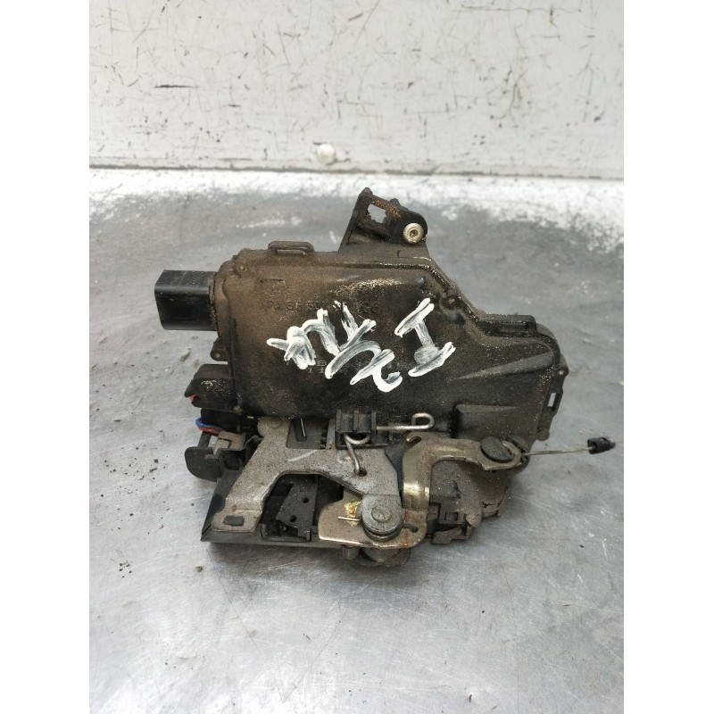 Recambio de motor cierre centralizado trasero izquierdo para seat leon (1m1) 1.9 tdi referencia OEM IAM  5P 1999