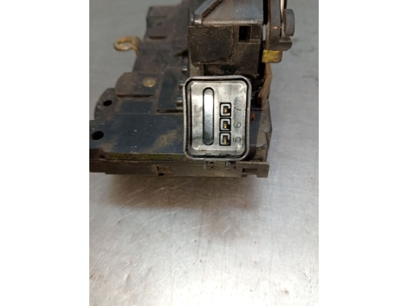 Recambio de motor cierre centralizado trasero derecho para ford focus i sedán (dfw) 1.8 turbo di / tddi referencia OEM IAM   