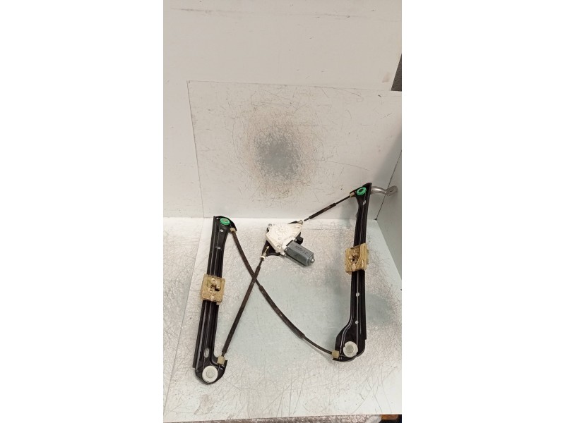 Recambio de elevalunas delantero izquierdo para volkswagen golf vii lim. advance bluemotion referencia OEM IAM 5G4837461H  