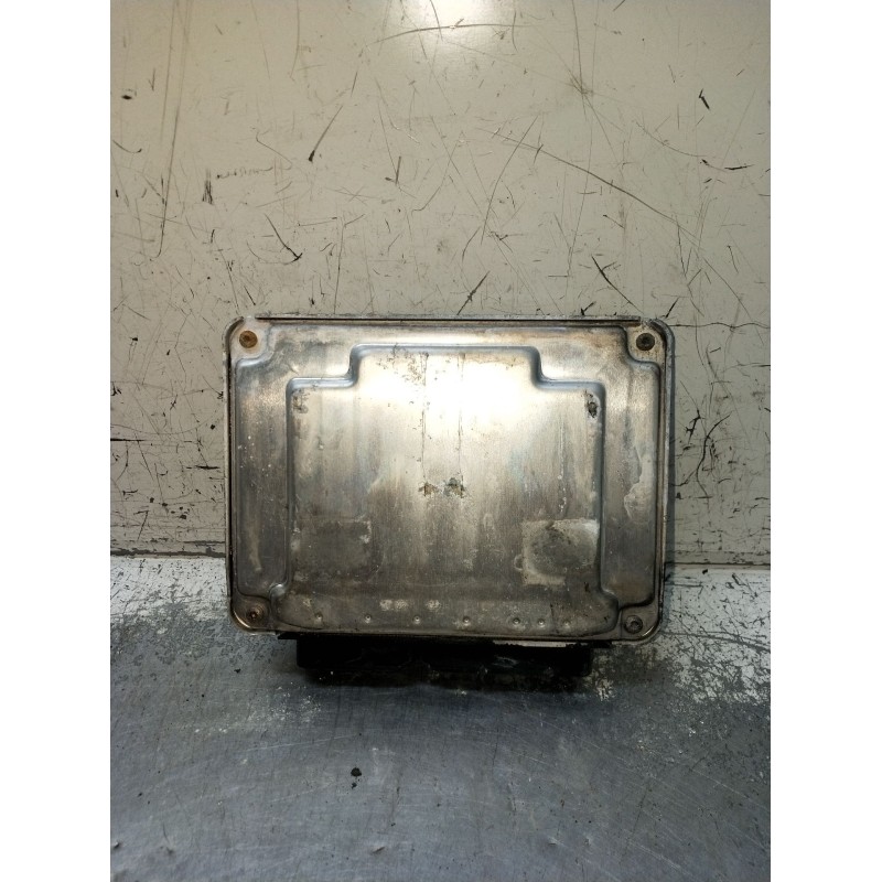 Recambio de centralita motor uce para seat leon (1m1) 1.9 tdi referencia OEM IAM 0281010683 038906012FK EDC15UM 1999