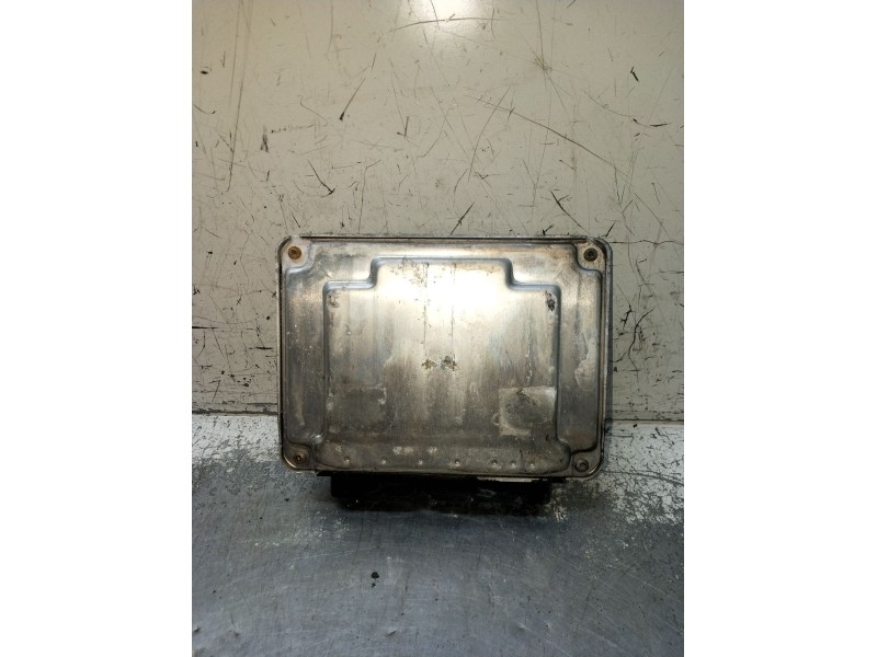 Recambio de centralita motor uce para seat leon (1m1) 1.9 tdi referencia OEM IAM 0281010683 038906012FK EDC15UM 1999
