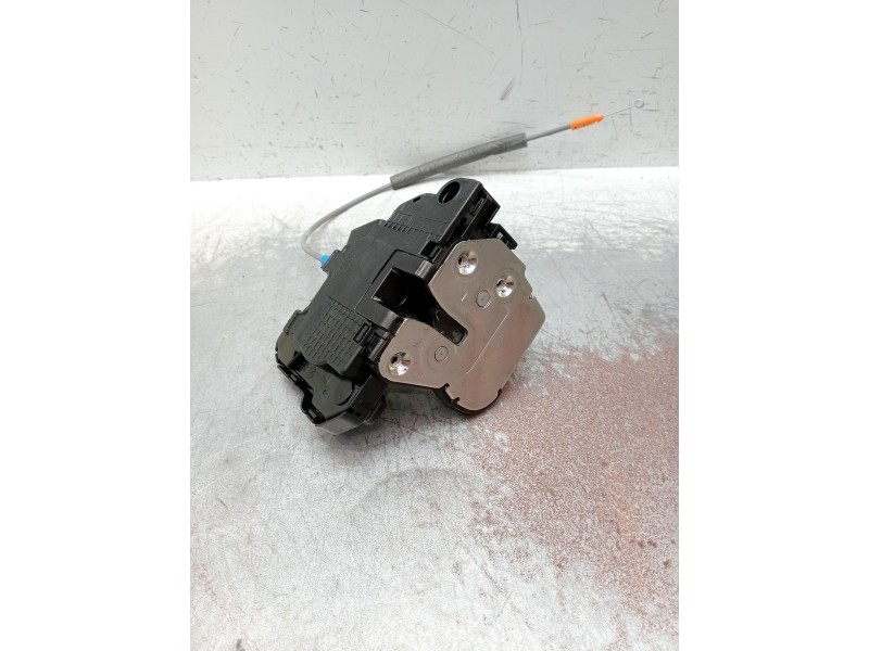 Recambio de motor cierre centralizado delantero izquierdo para hyundai i20 iii (bc3, bi3) 1.0 t-gdi referencia OEM IAM 81310Q000