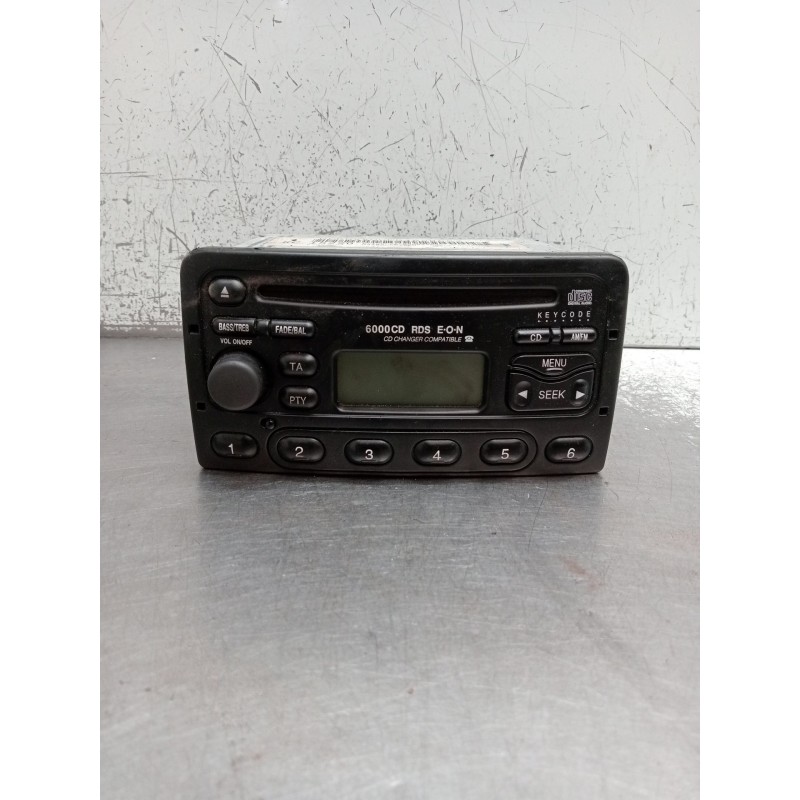 Recambio de sistema audio / radio cd para ford focus i sedán (dfw) 1.8 turbo di / tddi referencia OEM IAM   