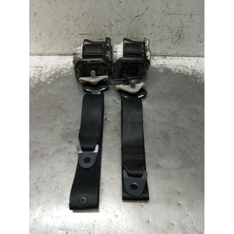 Recambio de juego cinturones delantero para peugeot partner furgoneta/monovolumen 1.6 hdi / bluehdi 75 referencia OEM IAM  4P 20