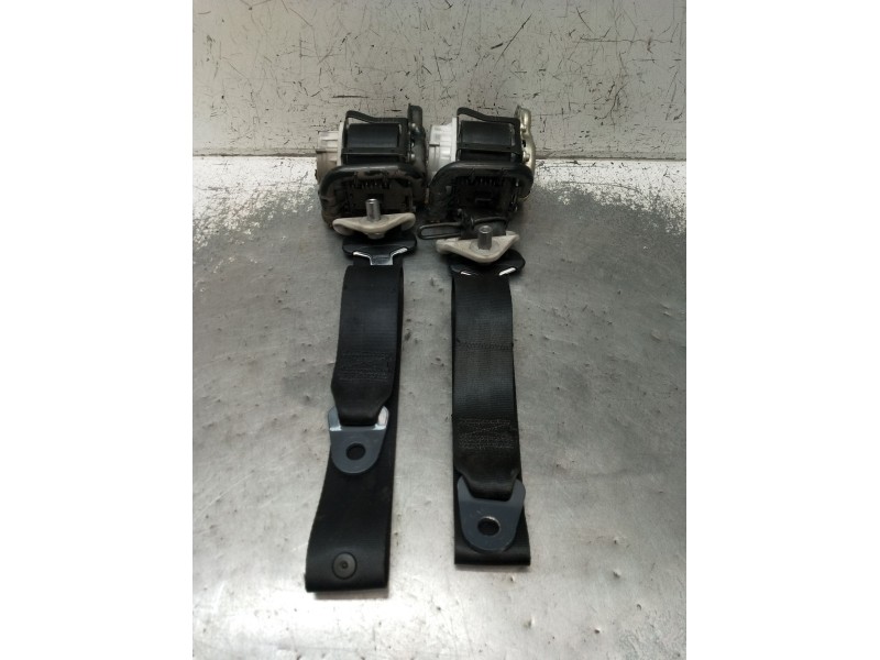 Recambio de juego cinturones delantero para peugeot partner furgoneta/monovolumen 1.6 hdi / bluehdi 75 referencia OEM IAM  4P 20