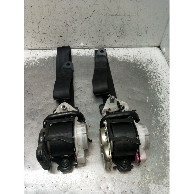 Recambio de juego cinturones delantero para peugeot partner furgoneta/monovolumen 1.6 hdi / bluehdi 75 referencia OEM IAM  4P 20