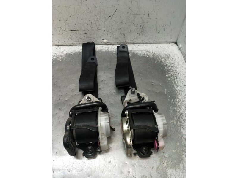 Recambio de juego cinturones delantero para peugeot partner furgoneta/monovolumen 1.6 hdi / bluehdi 75 referencia OEM IAM  4P 20