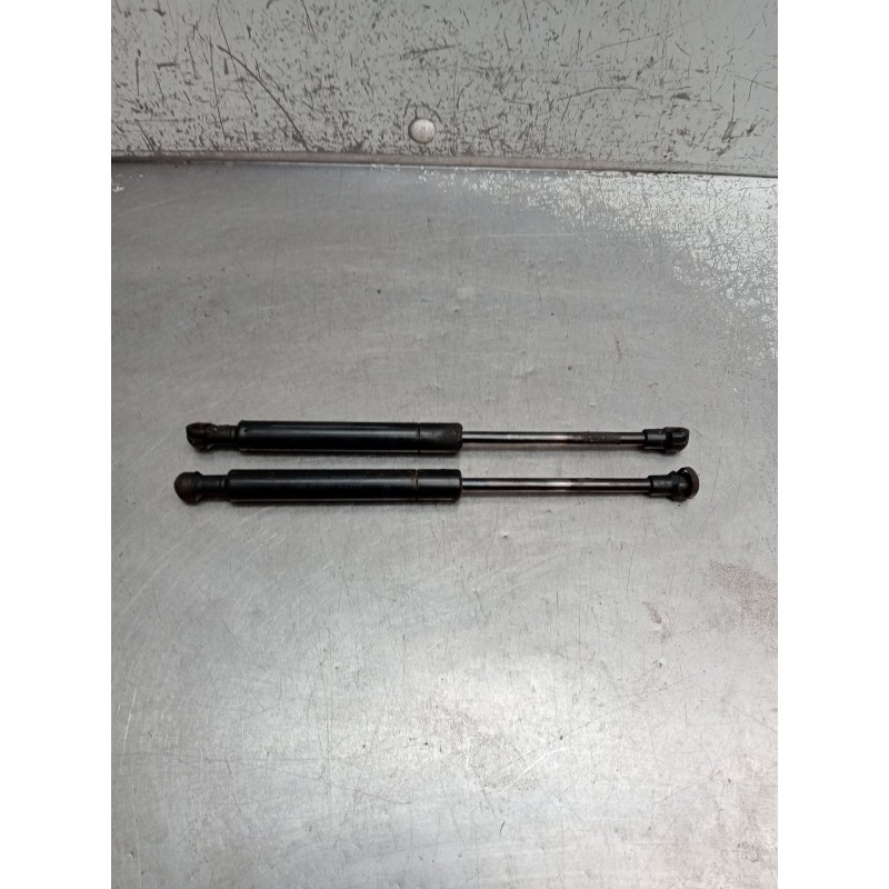 Recambio de amortiguadores capo para ford focus i sedán (dfw) 1.8 turbo di / tddi referencia OEM IAM   