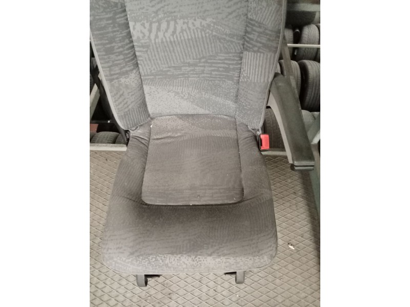 Recambio de asiento para renault master ii phase 2 bus bus 16 - plazas l3h2 techo elevado referencia OEM IAM   INDIVIDUAL