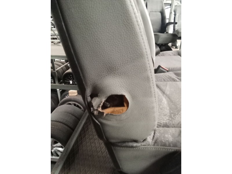 Recambio de asiento para renault master ii phase 2 bus bus 16 - plazas l3h2 techo elevado referencia OEM IAM  DOBLE CON DESPERFE