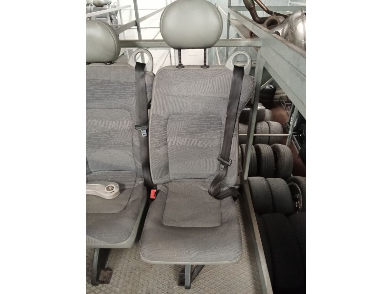Recambio de asiento para renault master ii phase 2 bus bus 16 - plazas l3h2 techo elevado referencia OEM IAM  DOBLE CON DESPERFE