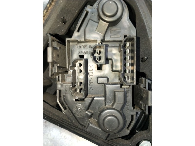 Recambio de piloto trasero izquierdo para seat leon (1m1) 1.9 tdi referencia OEM IAM   1999