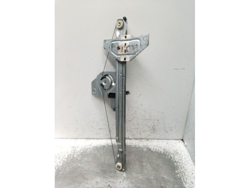 Recambio de elevalunas delantero izquierdo para peugeot partner furgoneta/monovolumen 1.6 hdi / bluehdi 75 referencia OEM IAM  4