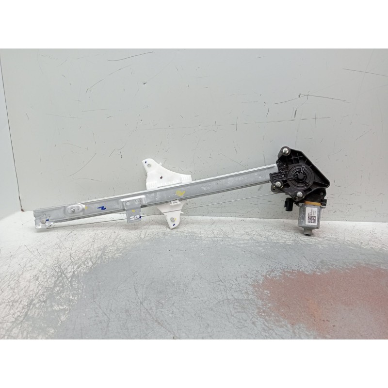 Recambio de elevalunas delantero derecho para hyundai i20 iii (bc3, bi3) 1.0 t-gdi referencia OEM IAM 82402Q0010 5P. 82460Q0000 