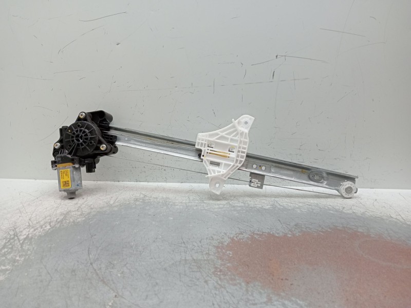 Recambio de elevalunas delantero derecho para hyundai i20 iii (bc3, bi3) 1.0 t-gdi referencia OEM IAM 82402Q0010 5P. 82460Q0000 