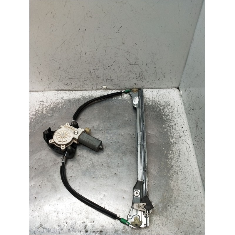 Recambio de elevalunas delantero derecho para renault clio ii (bb_, cb_) 1.5 dci (b/cb08) referencia OEM IAM  5P 2001