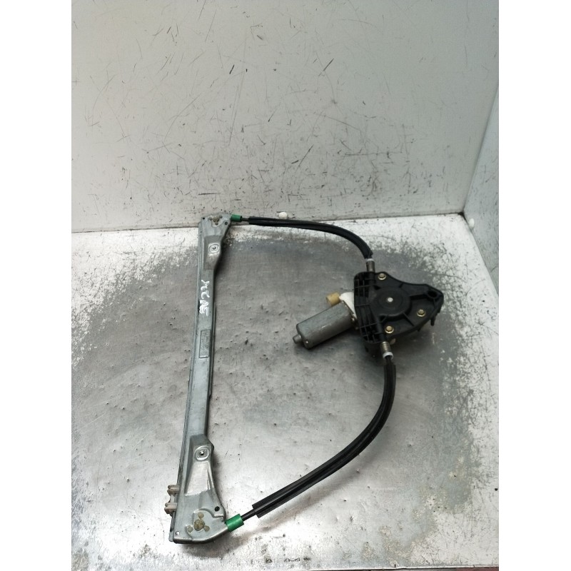 Recambio de elevalunas delantero derecho para renault clio ii (bb_, cb_) 1.5 dci (b/cb08) referencia OEM IAM  5P 2001