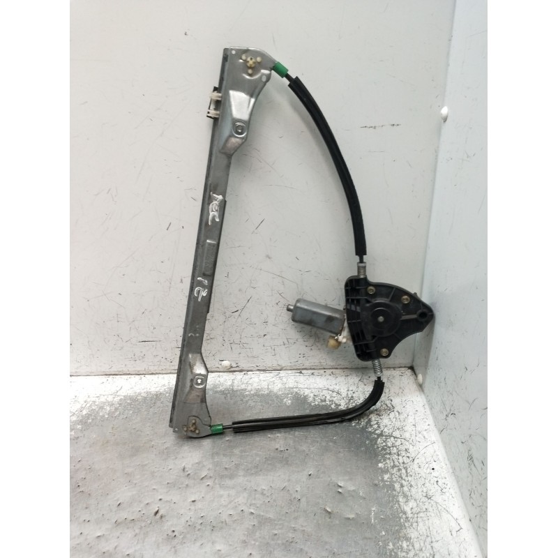 Recambio de elevalunas delantero izquierdo para renault clio ii (bb_, cb_) 1.5 dci (b/cb08) referencia OEM IAM  5P 2001