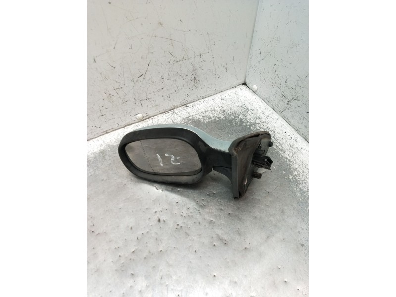 Recambio de retrovisor izquierdo para renault clio ii (bb_, cb_) 1.5 dci (b/cb08) referencia OEM IAM ELÉCTRICO  2001