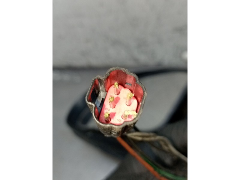 Recambio de retrovisor izquierdo para ford focus i sedán (dfw) 1.8 turbo di / tddi referencia OEM IAM   