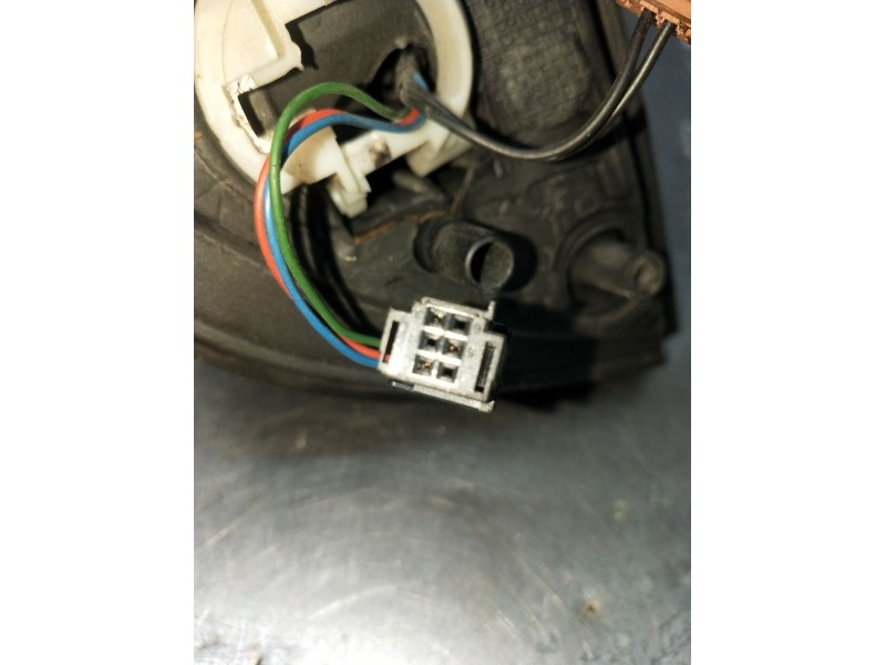 Recambio de retrovisor derecho para peugeot partner furgoneta/monovolumen 1.6 hdi / bluehdi 75 referencia OEM IAM  ELÉCTRICO 201
